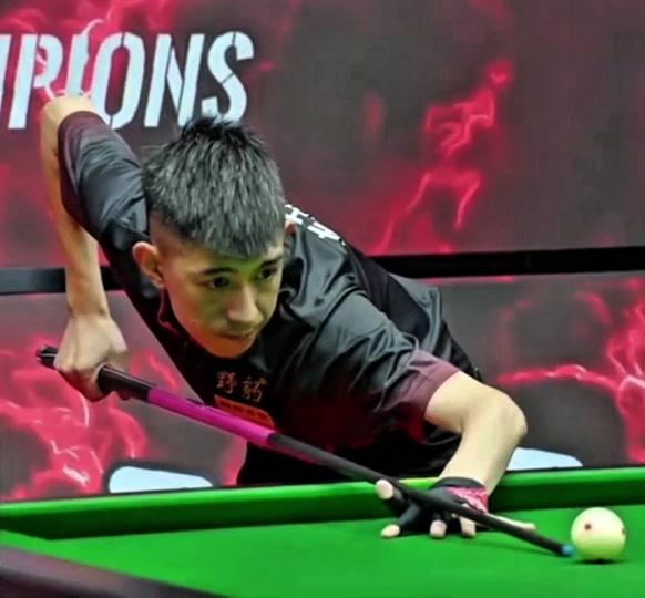 在网球比赛 在网球比赛