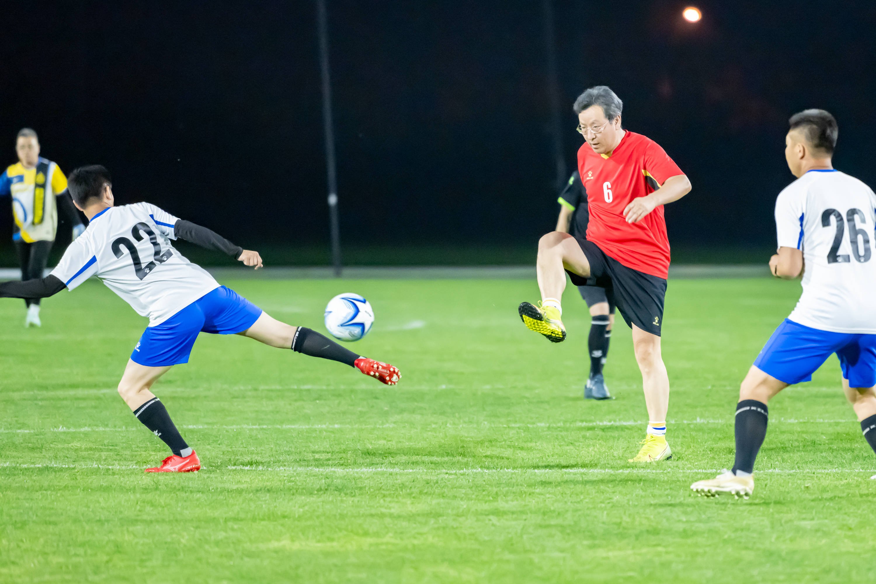 们对他超强 们对他超强